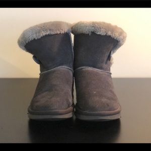 Ugg Australia Bailey Button Gray Boots Size 9.5